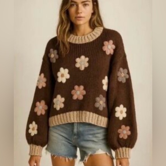 Luna Ivy Sweaters - Luna Ivy Floral Knit Sweater
